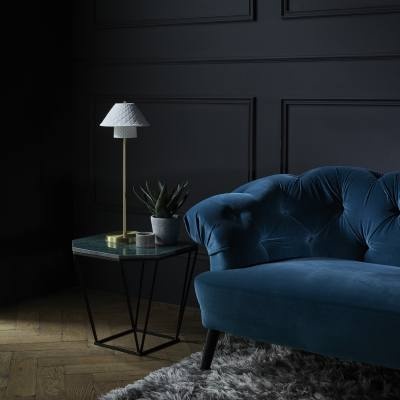 prodsummary_216863_ft620_oxfordtable_lifestyle